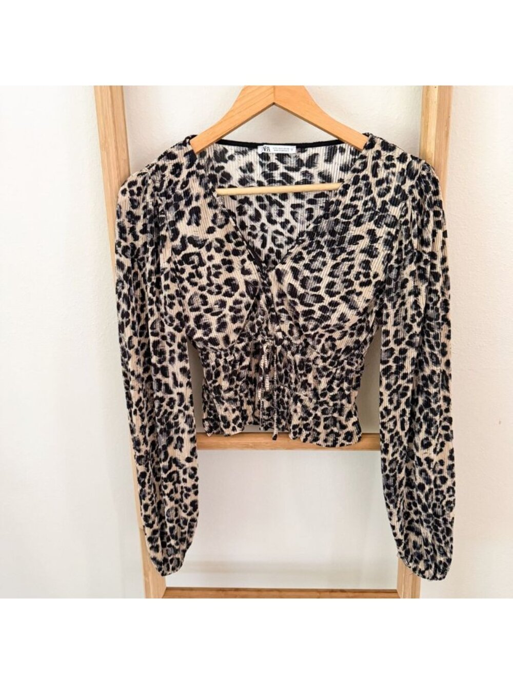 ZARA Leopard Print Plisse Ruched Peplum Blouse Puff Sleeve Crop Top Small